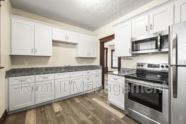 Building Photo - 2816 N 19th Ave