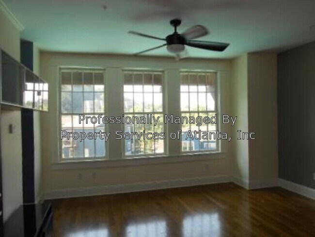Building Photo - 943 N Ormewood Park Dr SE