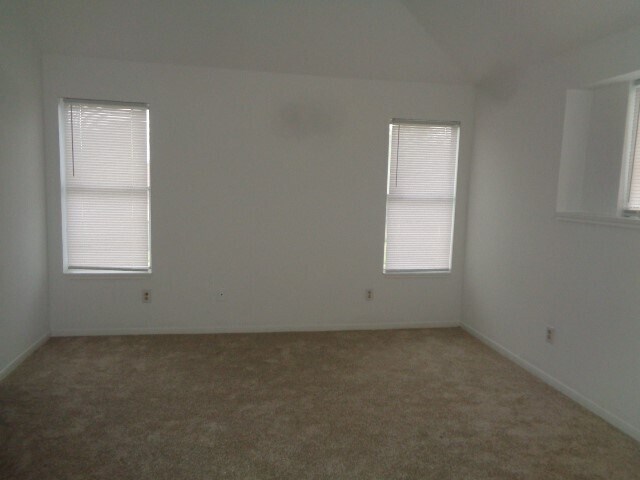 Building Photo - 1055 Ambrosden Ln