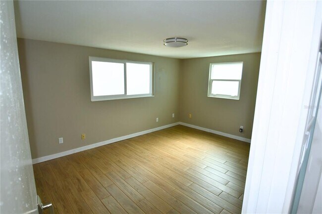 Building Photo - 3839 Star Island Dr