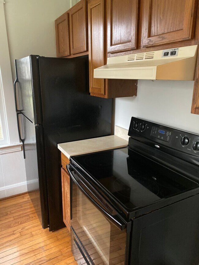 Building Photo - 2108 Thistlebloom Ave