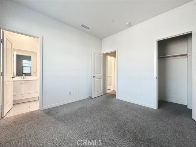 Building Photo - 147 Episode