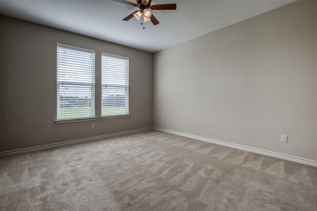 Building Photo - 122-122 Eagle Meadow Dr