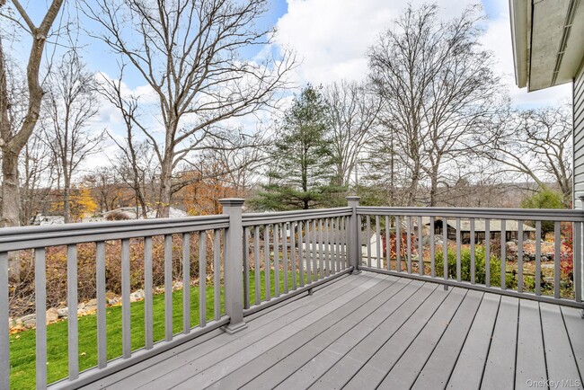 Building Photo - 21 Reading Rd