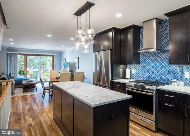 Building Photo - 241 G St SW