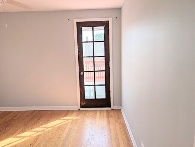 Building Photo - 2617 N 74th Ave