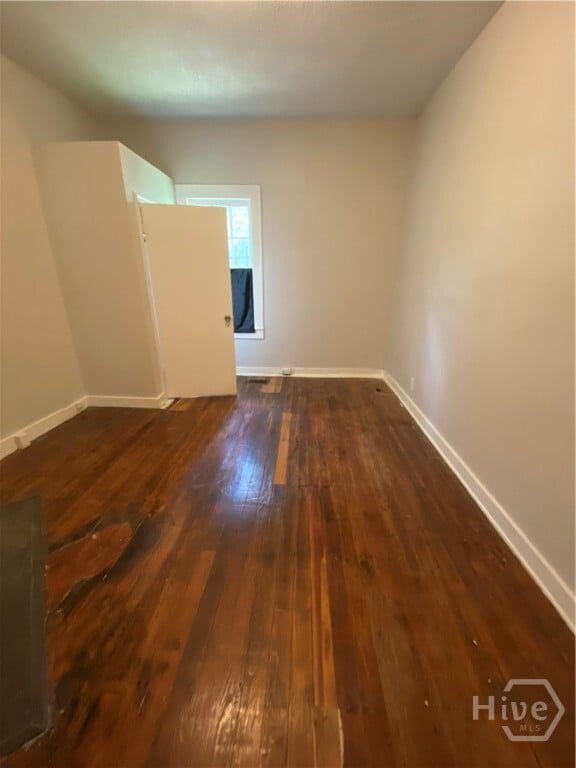 Building Photo - 516 W 38th St