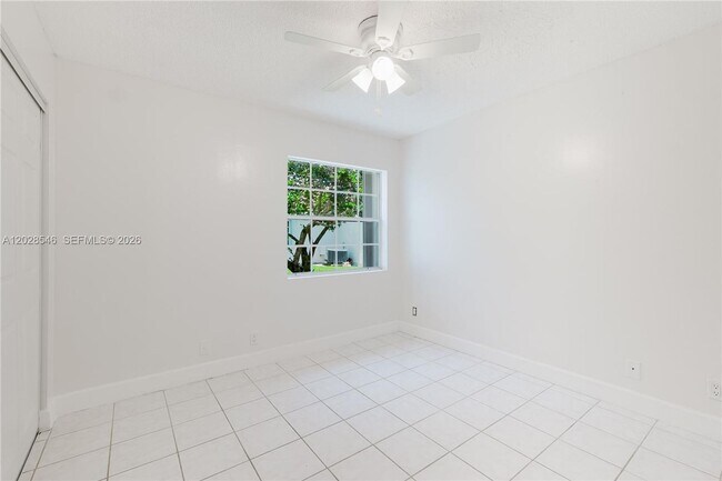 Building Photo - 1482 Springside Dr