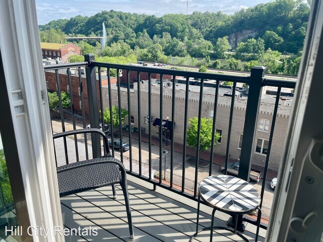 Building Photo - 1 br, 1 bath House - 51 11th Street Unit 11