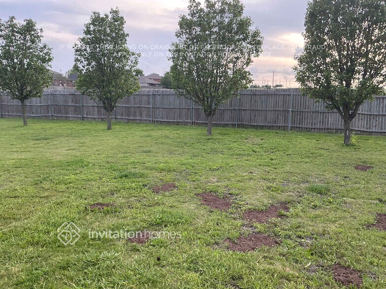 Building Photo - 1313 Cyprus Dr