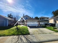 Building Photo - A Very Nice Lincoln 3bd/2ba House with 2-Car Garage