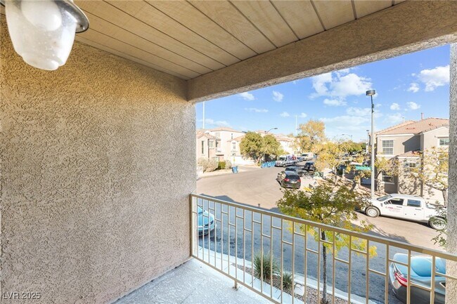 Building Photo - 7417 Delicious Ct