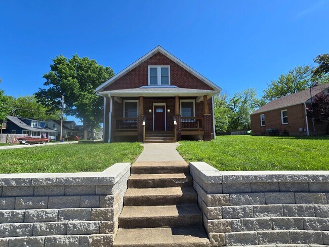 Primary Photo - Charming 4BR/2.5BA Home in Historic Washin...
