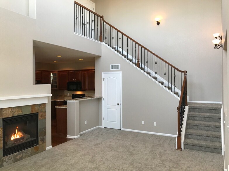 Building Photo - 3291 Cascina Cir