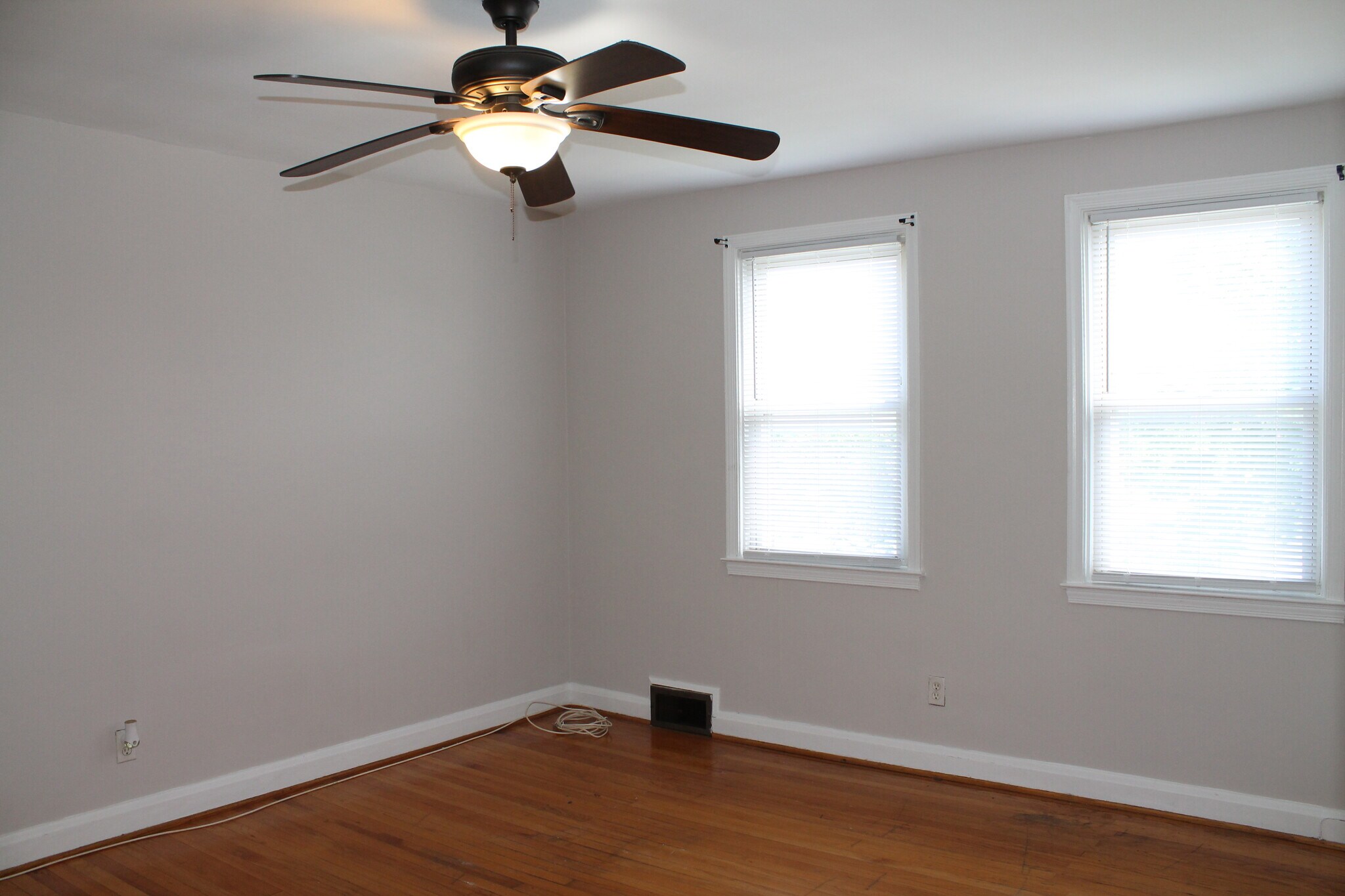 Building Photo - 8164 Loch Raven Blvd