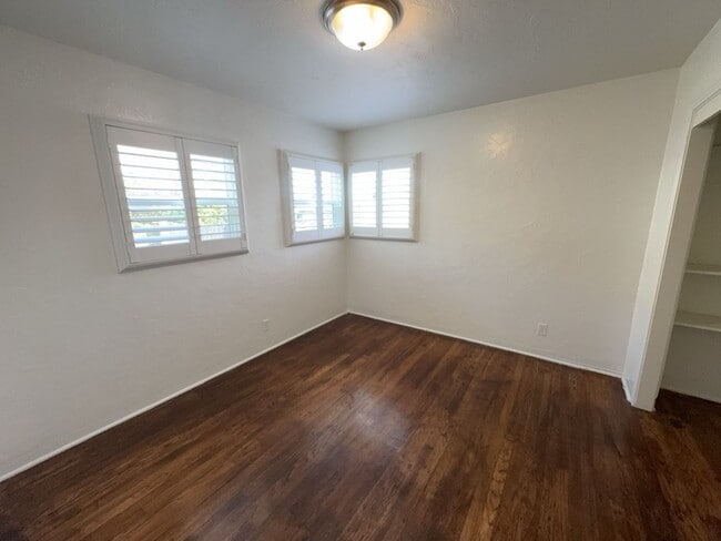 Building Photo - Pet-friendly Home Located in Eureka!