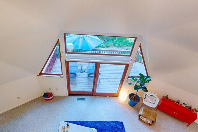 Building Photo - 1785 Austin Creek Rd