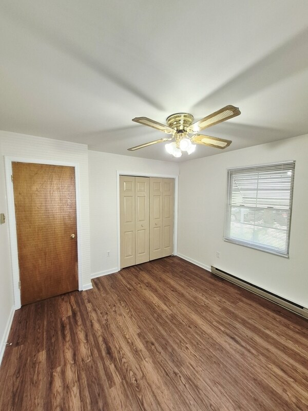 Building Photo - 1412 Blair St