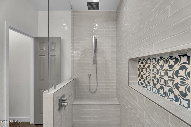 Building Photo - 6245 E Star Valley St