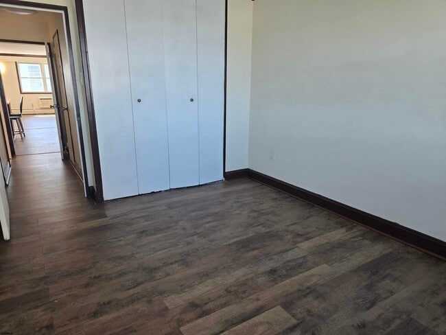 Building Photo - 3817 Ventnor Ave