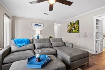 Building Photo - 323 Mira Vista Dr