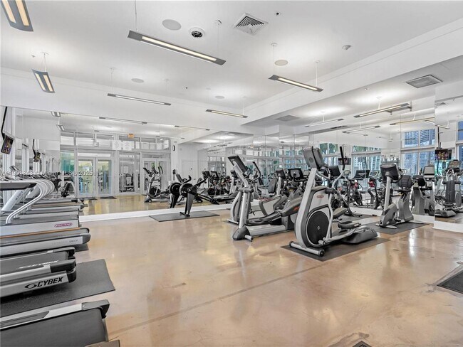 Building Photo - 90 SW 3rd St