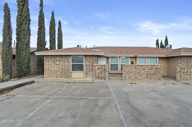 Building Photo - 10012 Caribou Dr