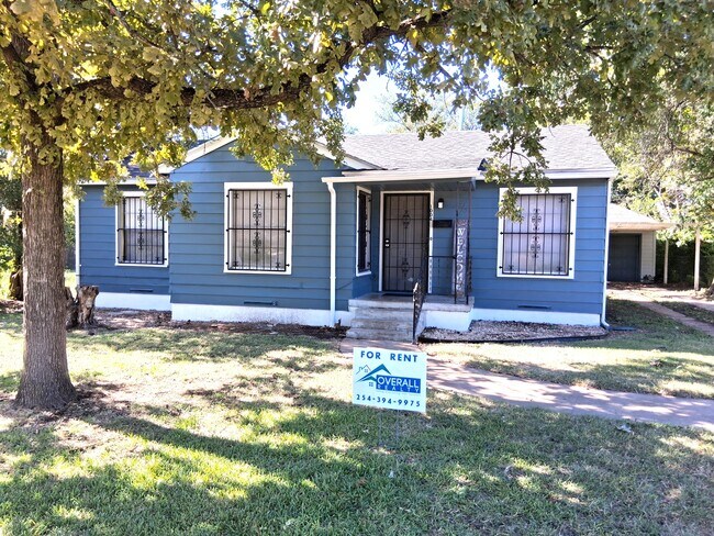 Primary Photo - 1004 Nolan Ave