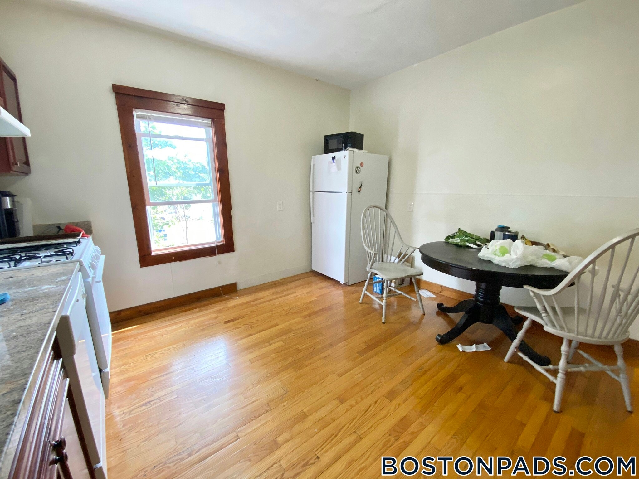 Building Photo - 8 Webley St