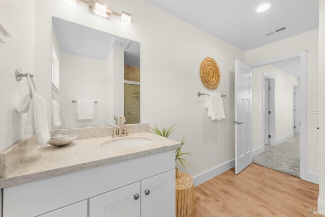 Building Photo - 101 Merrill St