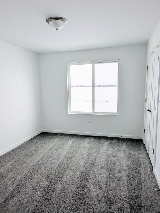 Building Photo - 1241 Gillespie Ln