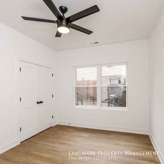 Building Photo - 1726 W Cullerton St