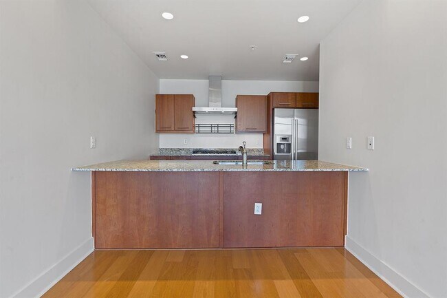 Building Photo - 210 Lee Barton Dr