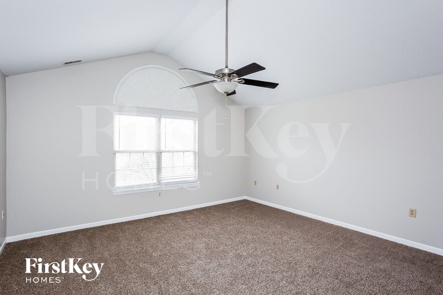 Building Photo - 10010 Fountain Springs Ct