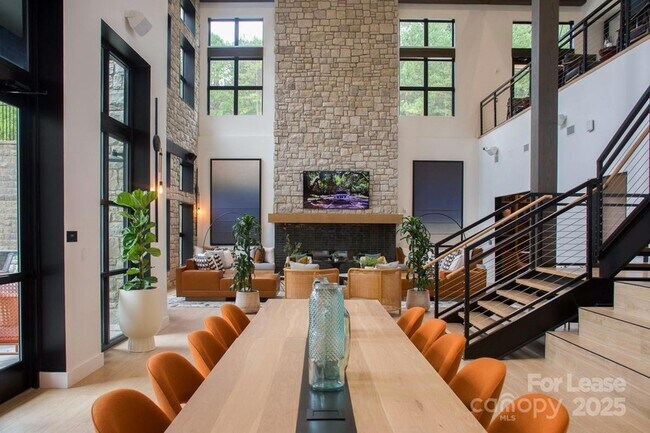 Building Photo - 9132 Senator Royall Dr