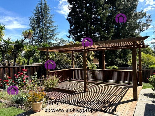 Building Photo - 2730 Buena Vista Ave