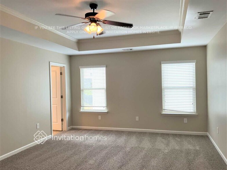 Building Photo - 490 Forrest Hills Dr