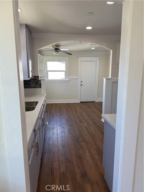 Building Photo - 1305 E 17th St