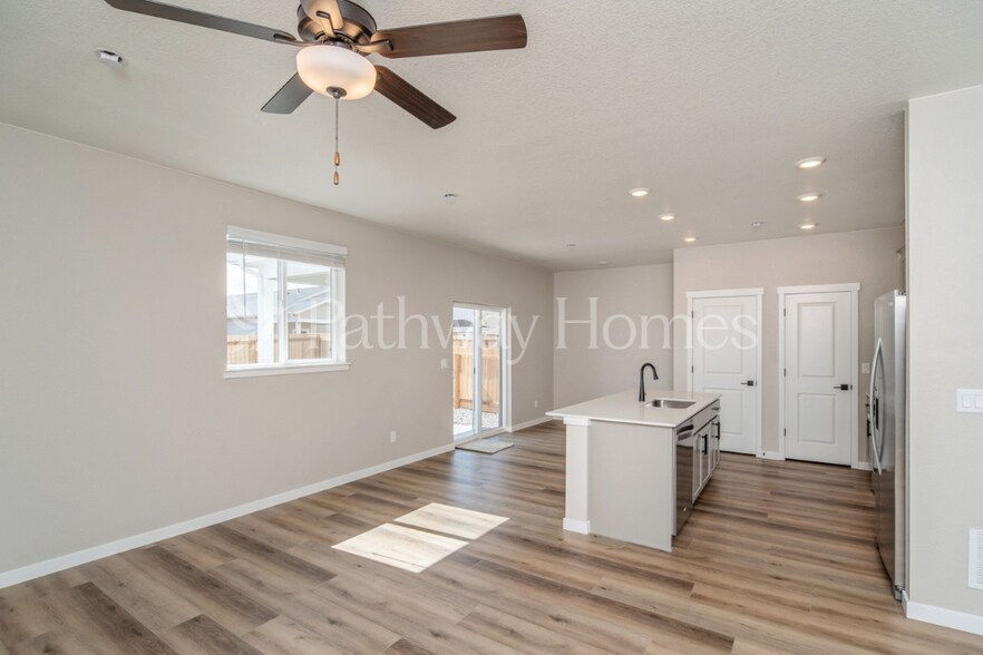 Building Photo - 9446 Yampa Ct