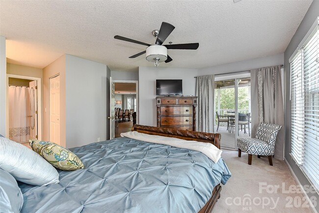 Building Photo - 18557 Vineyard Point Ln