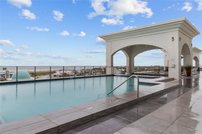 Building Photo - 500 Seawall Blvd