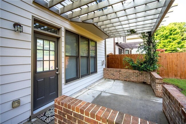 Building Photo - 5133 Micaela Way