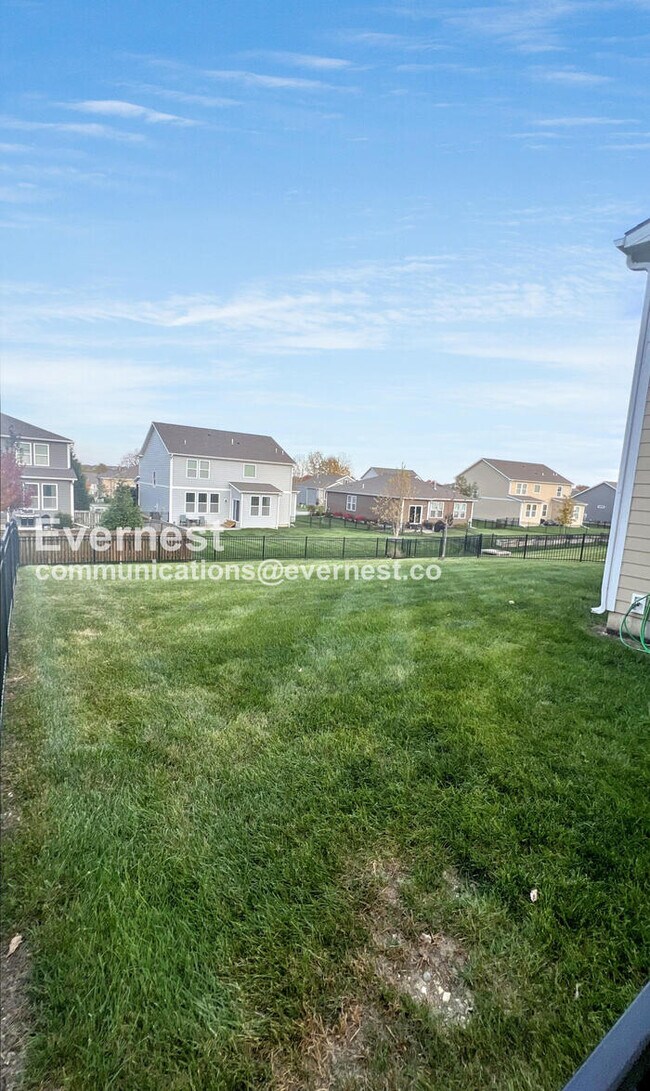 Building Photo - 509 SW Brummel Rd