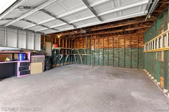 Building Photo - 3339 Lincoln St