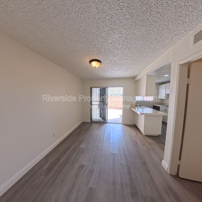 Building Photo - 2255 Cahuilla St