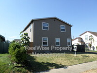 Building Photo - 321 Haven St