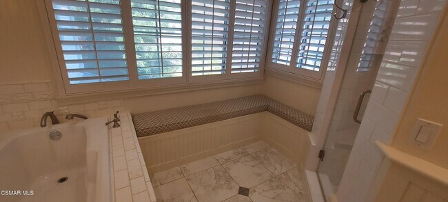 Building Photo - 5892 Indian Crest Cir