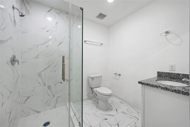 Building Photo - 9531 Everglade Dr
