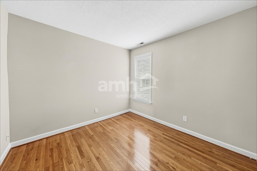 Building Photo - 3520 Huntingridge Dr