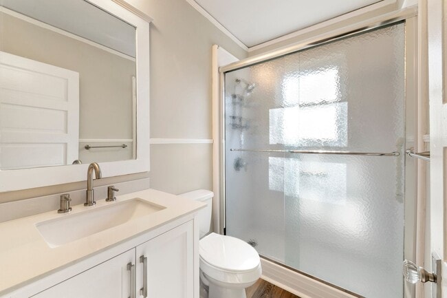 Building Photo - 1015 Martin St